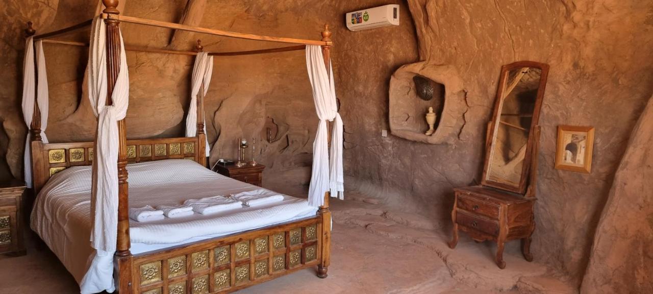 Отель Obeid'S Bedouin Life Camp Вади-Рам Экстерьер фото