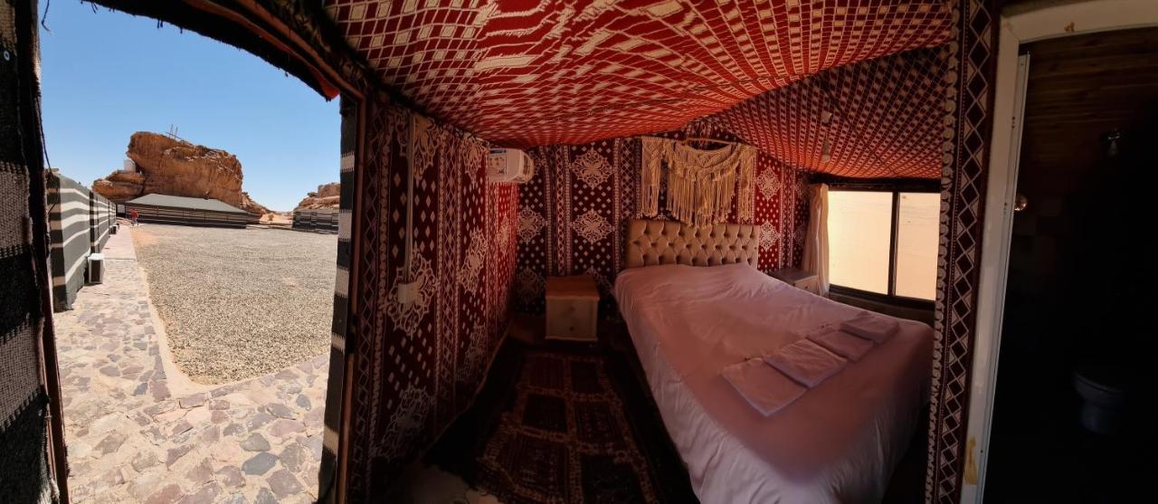 Отель Obeid'S Bedouin Life Camp Вади-Рам Экстерьер фото