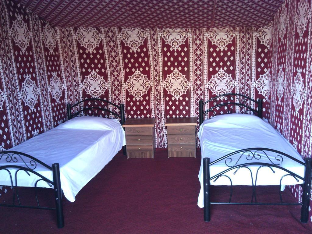 Отель Obeid'S Bedouin Life Camp Вади-Рам Экстерьер фото