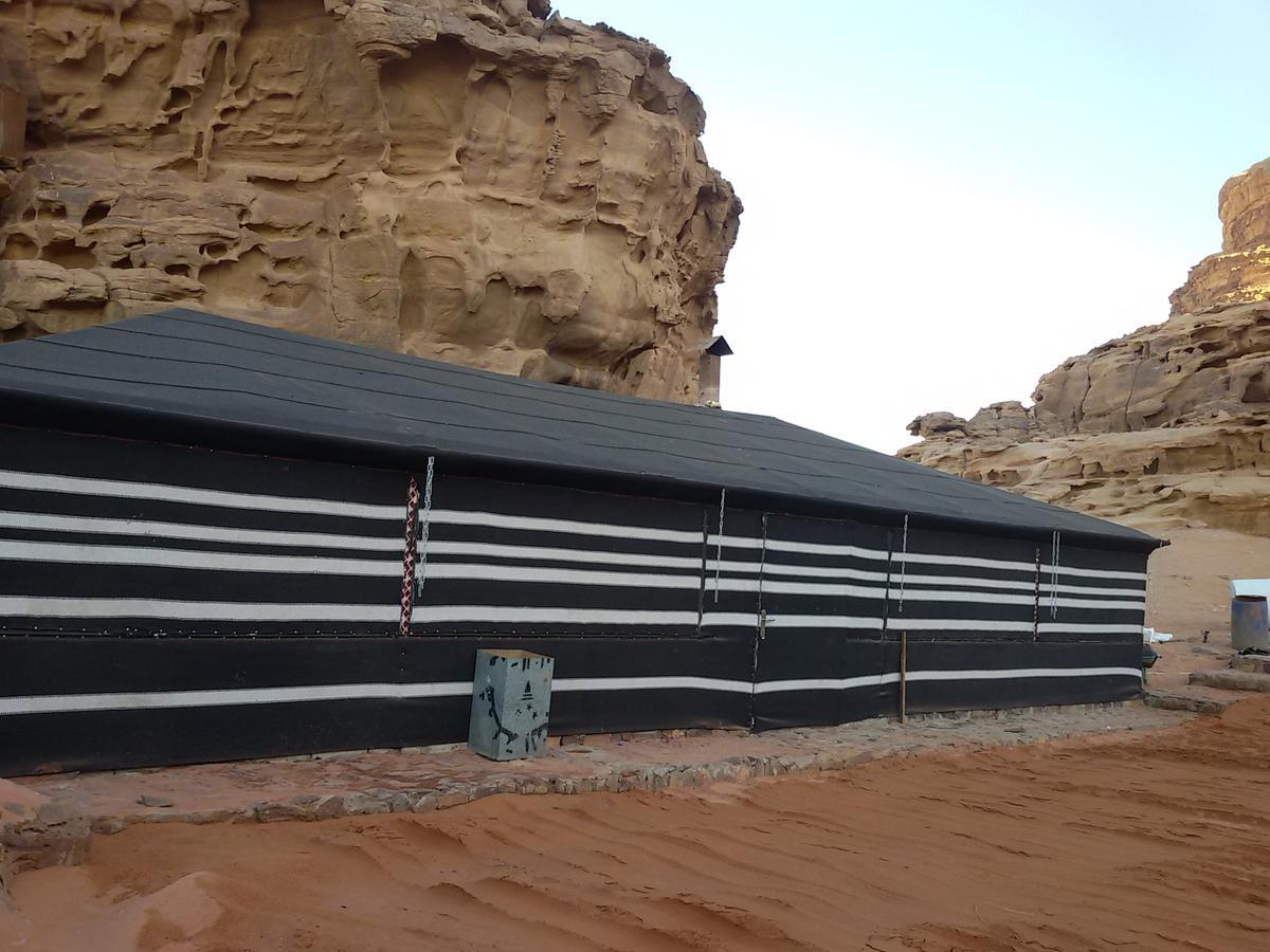 Отель Obeid'S Bedouin Life Camp Вади-Рам Экстерьер фото