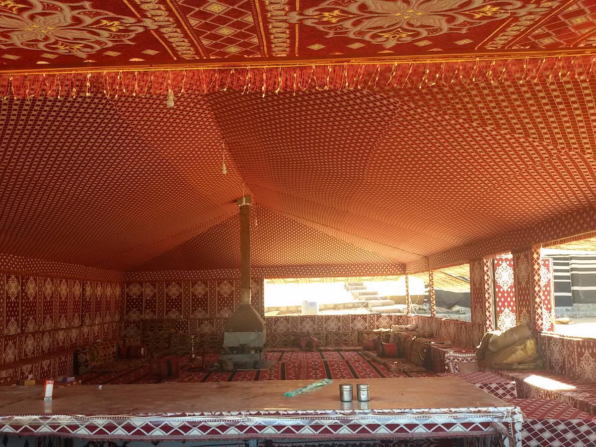Отель Obeid'S Bedouin Life Camp Вади-Рам Экстерьер фото