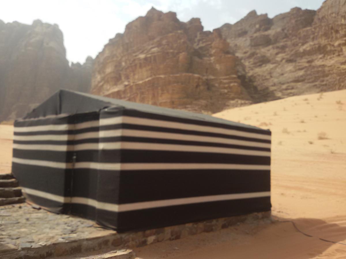 Отель Obeid'S Bedouin Life Camp Вади-Рам Экстерьер фото